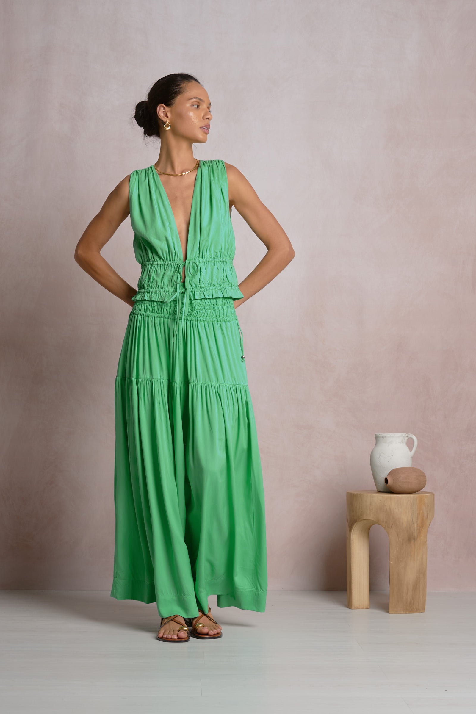 Riri Top – Tie Front Plunge V-Neck Ruffle Sleeveless Resort Top