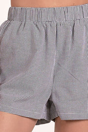 Dari Short