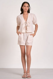 Dari Short