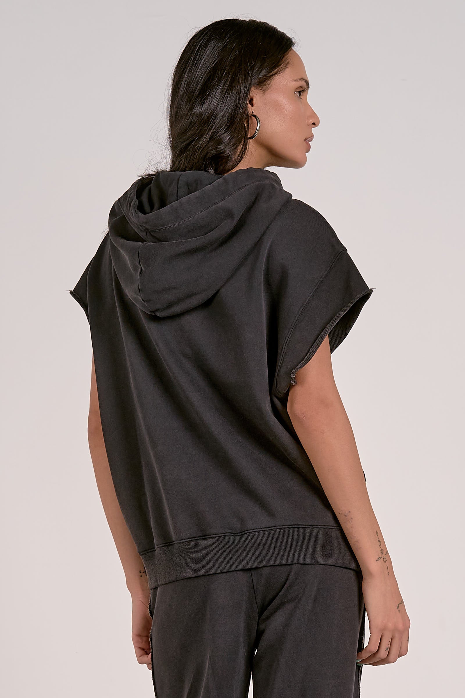 Aria Sleeveless Hoodie