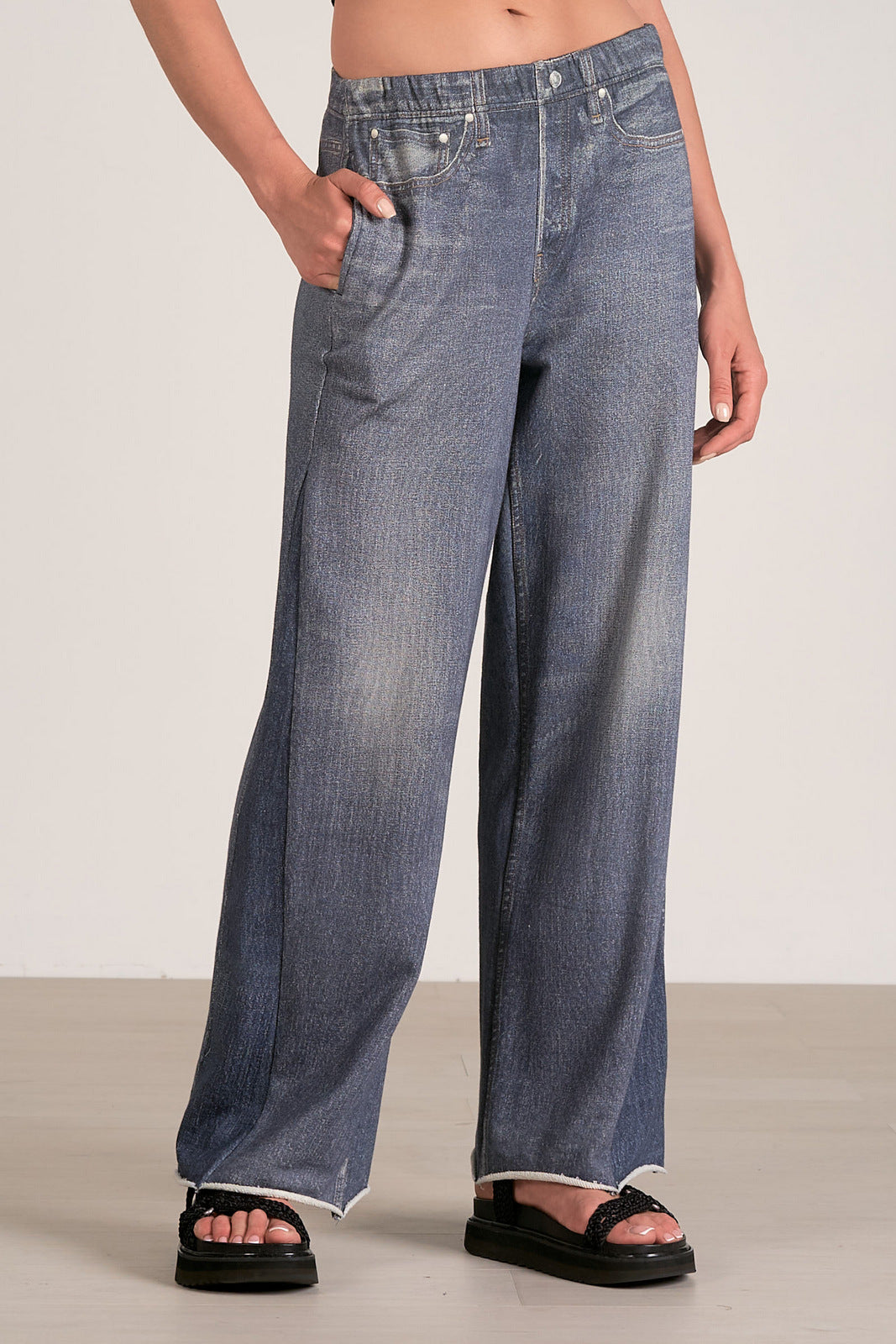 Amber Sweatpant Jeans – Shop Elan