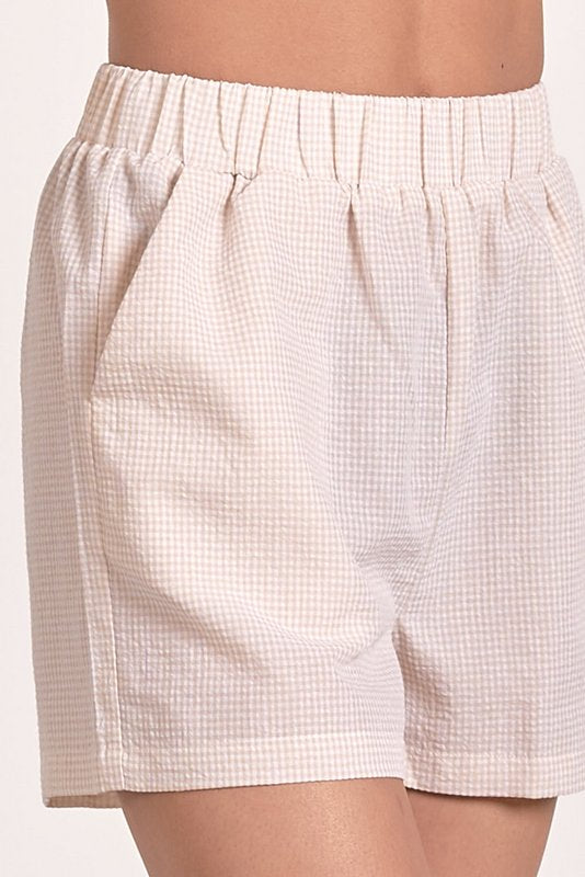 Dari Short