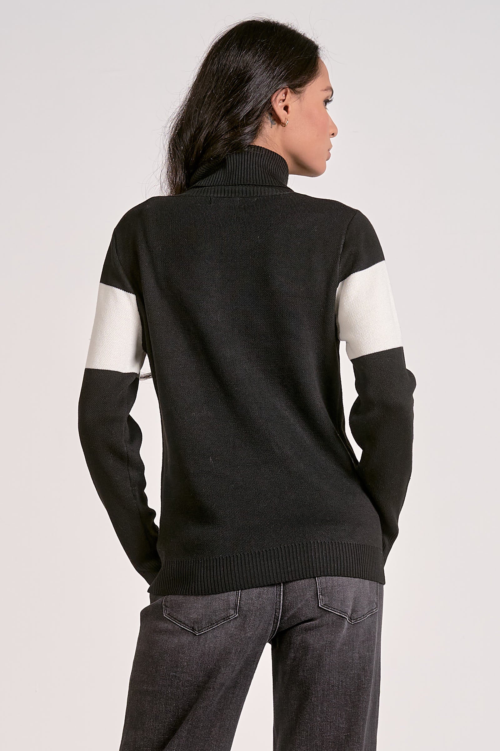 Apres Sweater